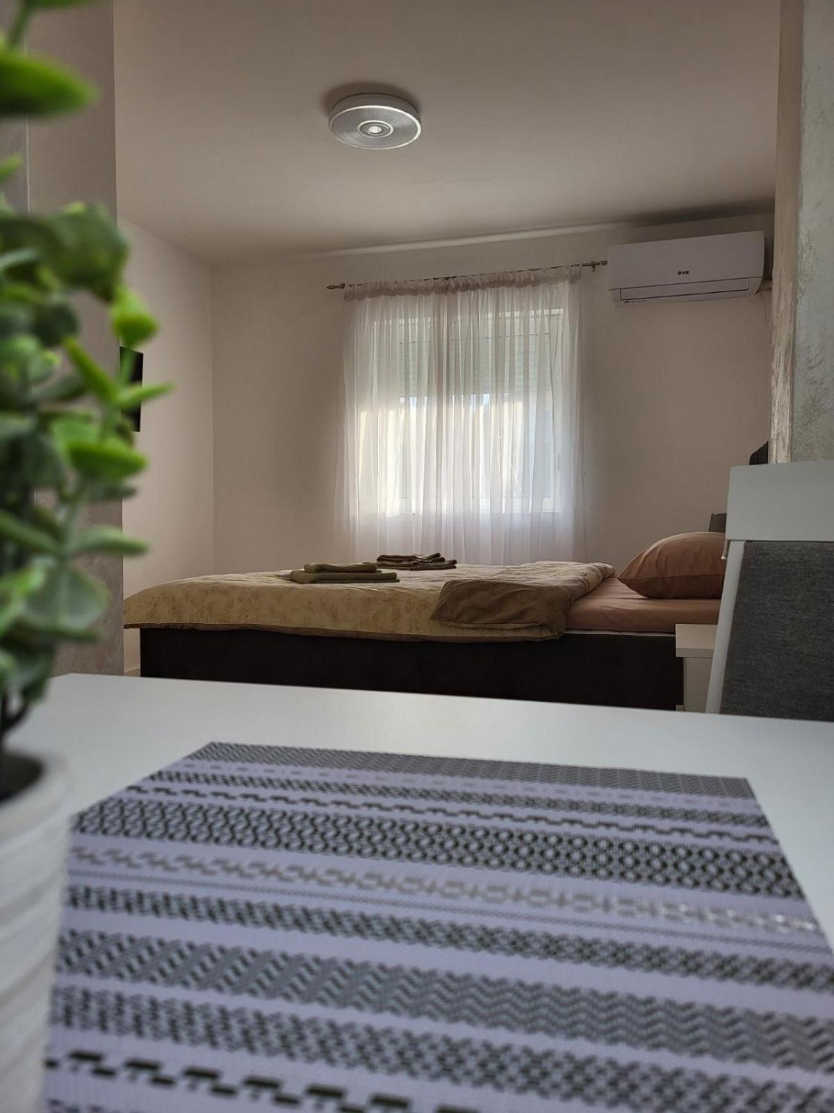 Sleep & Go Apartment Surcin Luaran gambar